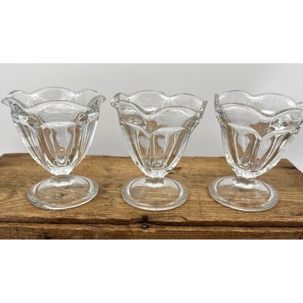 Anchor Hocking Glass Footed Tulip Ice Cream Sundae Dishes Set of 3 Vtg 4" Tall